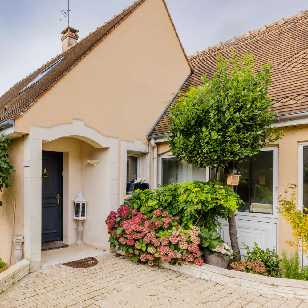 Photo immobilière de l'extérieur d'une maison